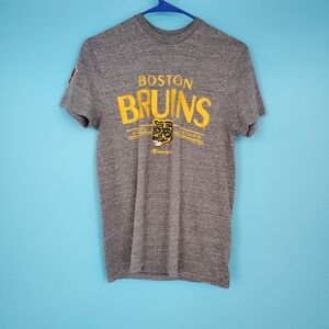 Boston Bruins NHL Champion Size Small Tee